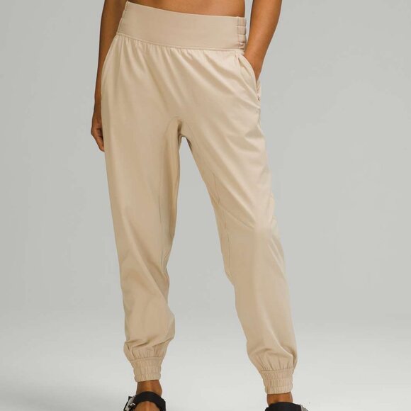 Lululemon Sun Setter High Rise Jogger / pants (Trench) beige / tan lightweight - Picture 3 of 7